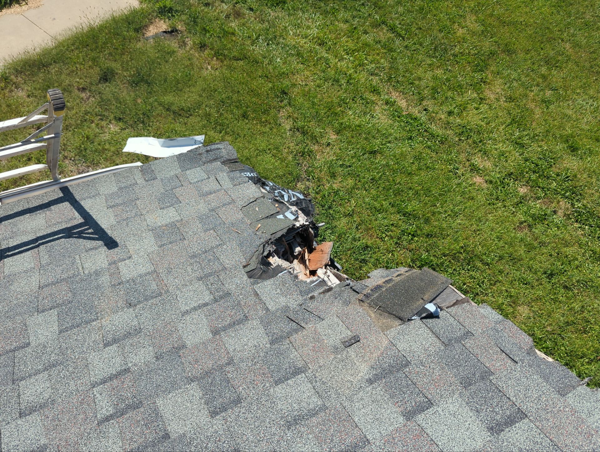 Storm Siding & Roof Repair for the Quinton Family - Photo 6